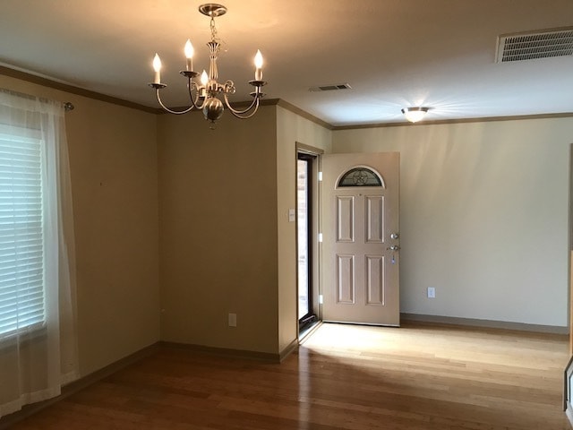 Building Photo - HUGE home in Red Oak!!