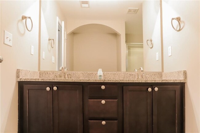 Building Photo - 7105 Creeksong Dr