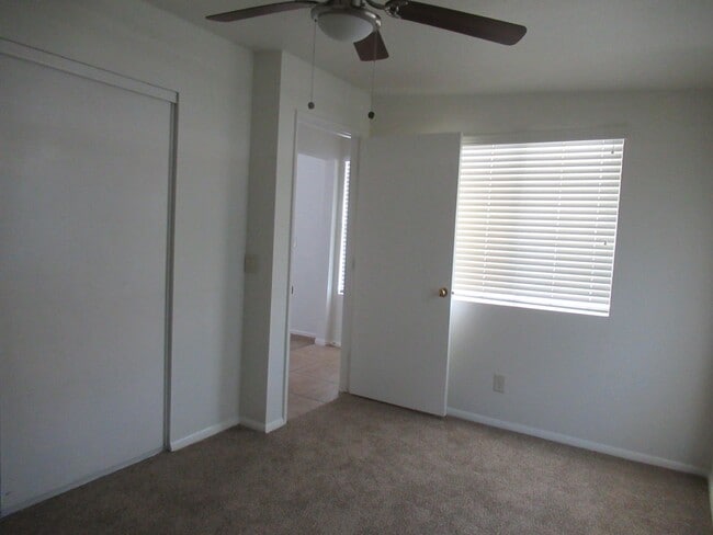 Building Photo - Nice 4 Bedroom + Den Home With Pool In AHW...