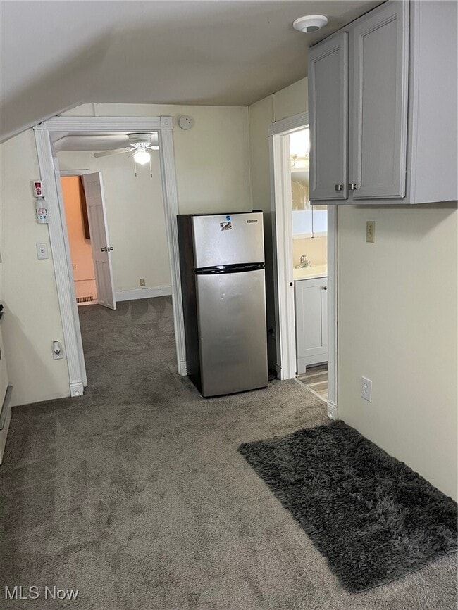 Building Photo - 3923 Richlawn Rd