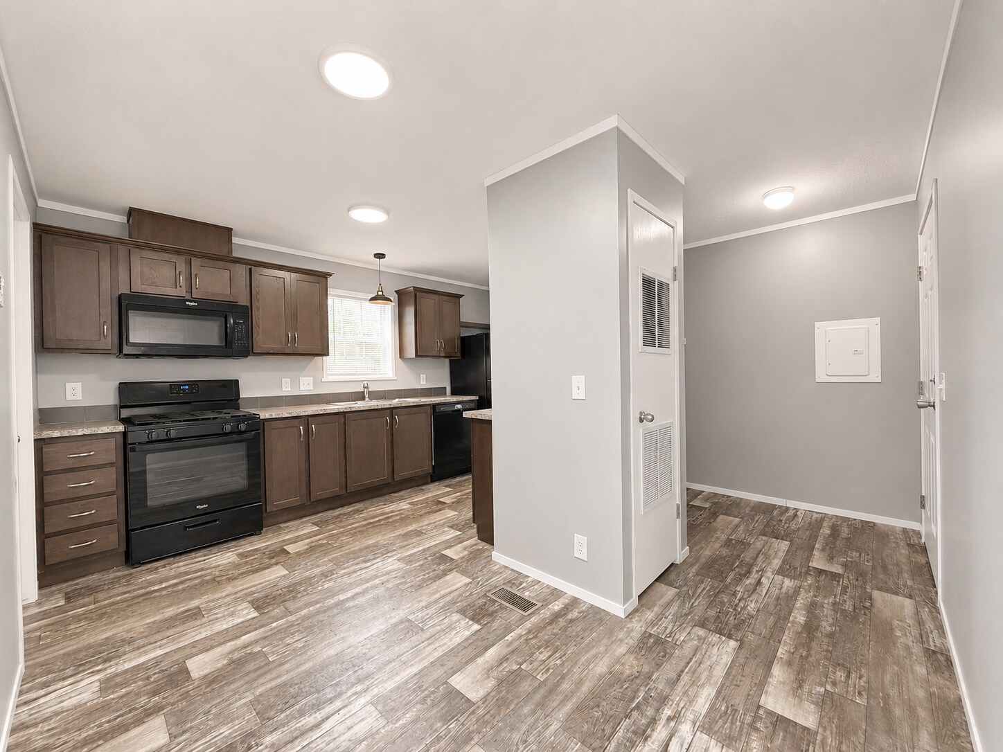 Building Photo - 11853 Cascade Cir