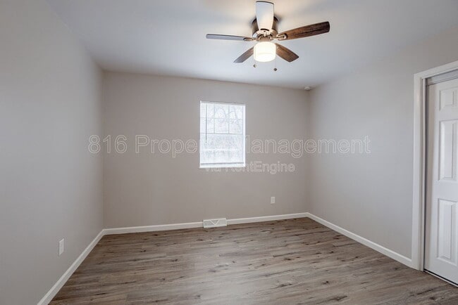 Building Photo - 1103 E Sea Ave