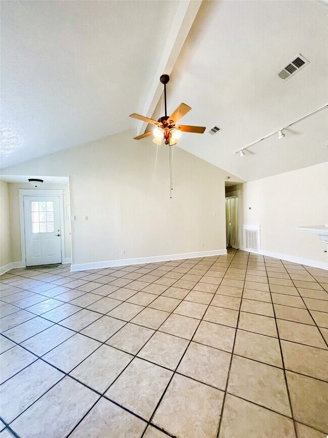 Building Photo - 12183 Swords Creek Rd