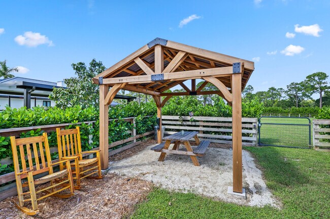 Building Photo - 14704 Black Bear Rd