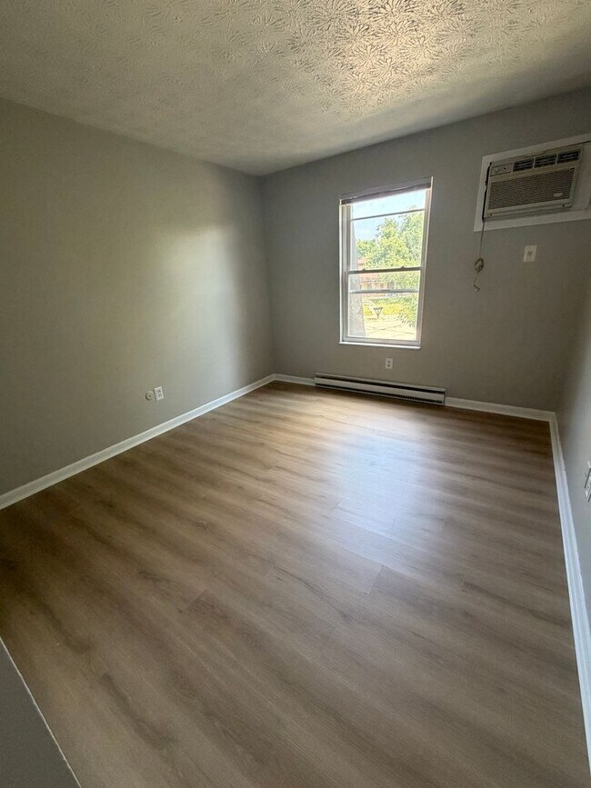 Building Photo - 708 Green Feather Ct