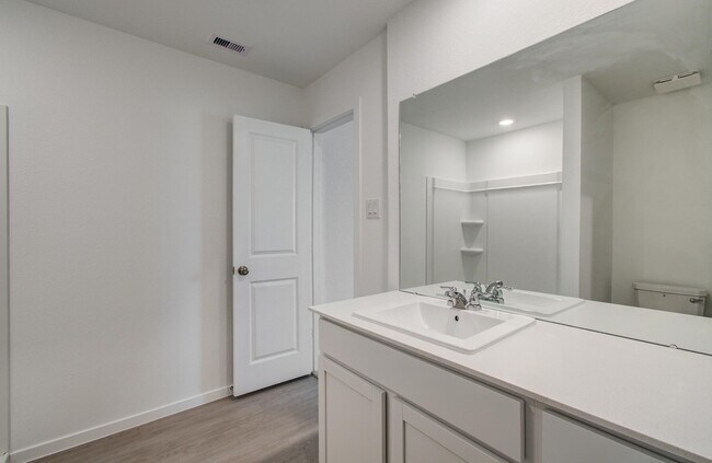Building Photo - 18054 Le Gotte Ln