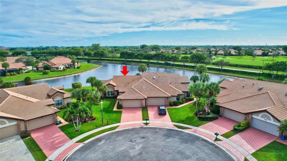 Building Photo - 8224 Cassia Dr