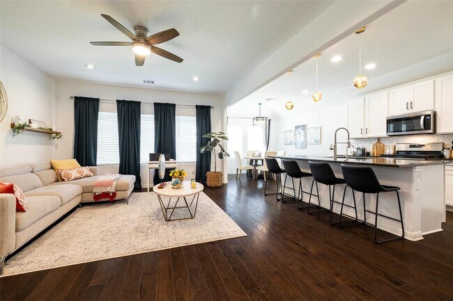Building Photo - 12020 Texana Trl