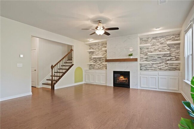 Building Photo - 4425 Hager Ct