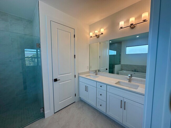 Building Photo - Brand New Cape Coral POOL Home- Available Now