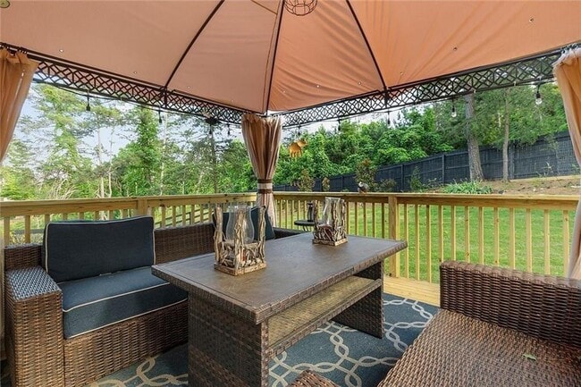 Building Photo - 8465 Bethel Ridge Ct