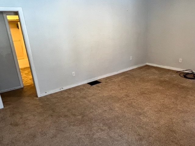 Building Photo - 742 Pony Farm Road