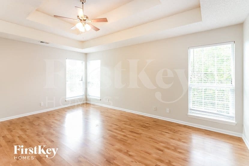 Building Photo - 15626 Riley St