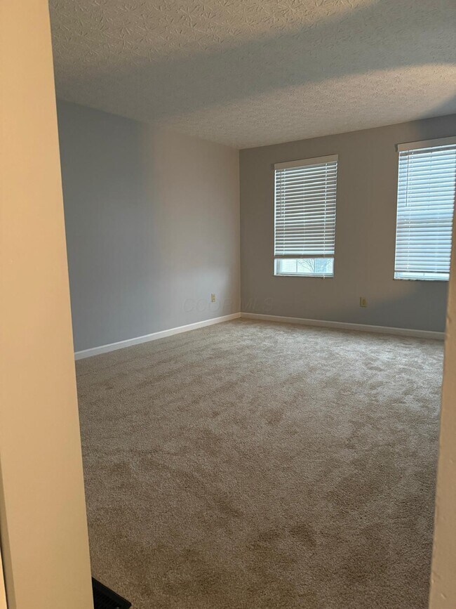 Building Photo - 6729 Kristins Cove Ln