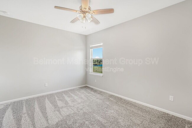Building Photo - 30053 Island Club Dr