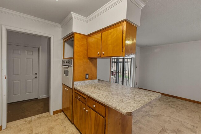 Building Photo - 3636 W Keim Dr