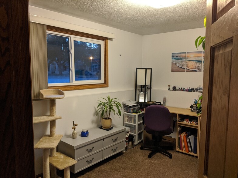 Bedroom - 1014 10th Ave N
