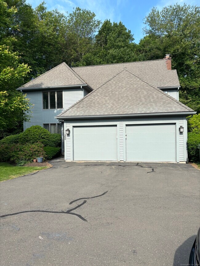 Primary Photo - 350 Cavan Ln