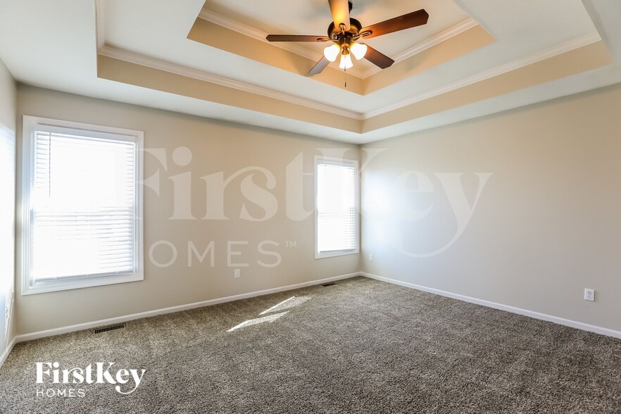 Building Photo - 819 Trailway Dr