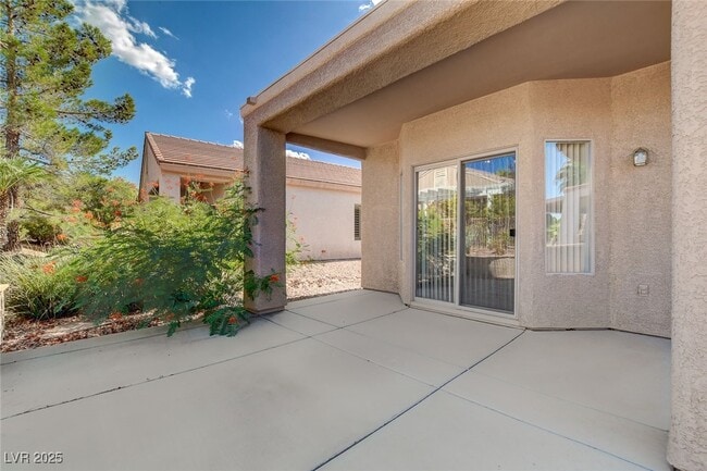 Building Photo - 576 Carmel Mesa Dr