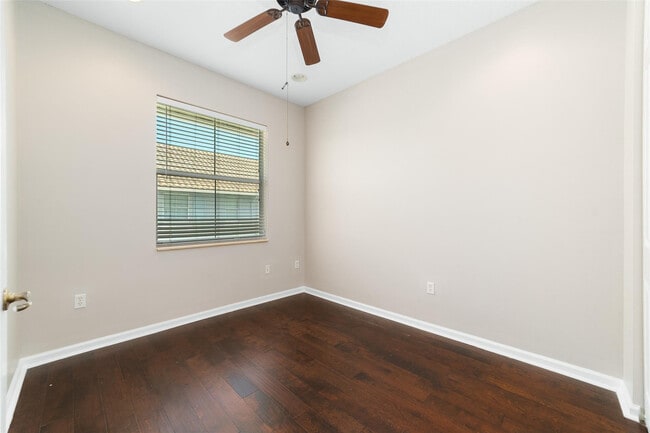 Building Photo - 1323 Vía De Pepi