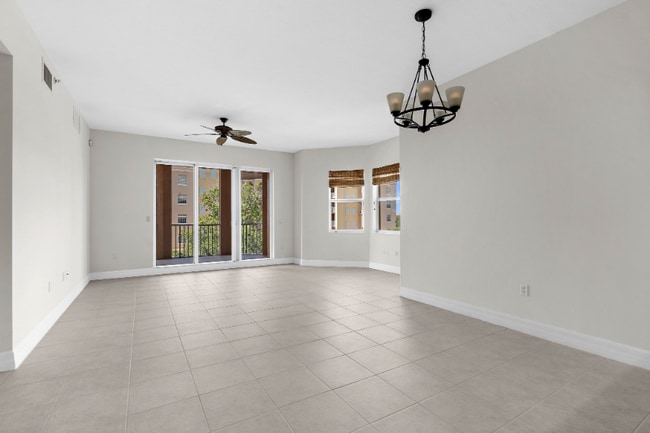 Building Photo - 1921 Monte Carlo Dr