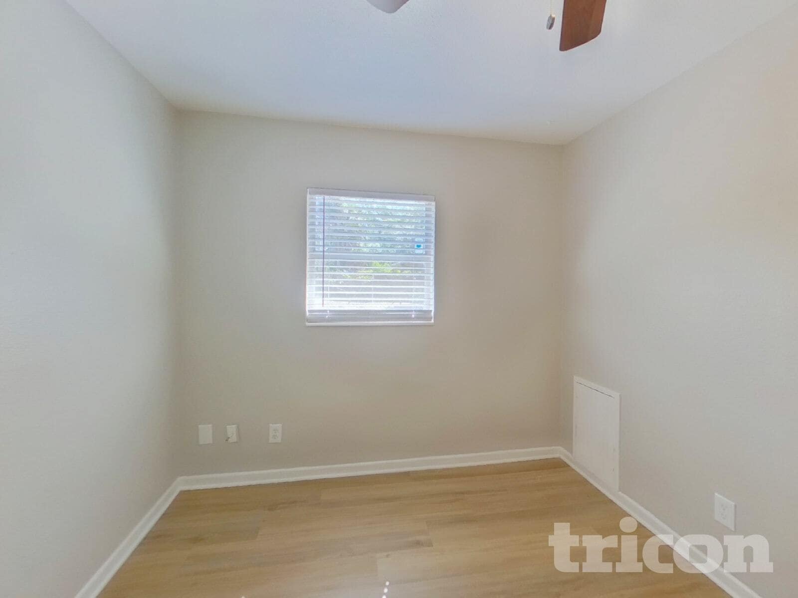 Building Photo - 2413 Park St N