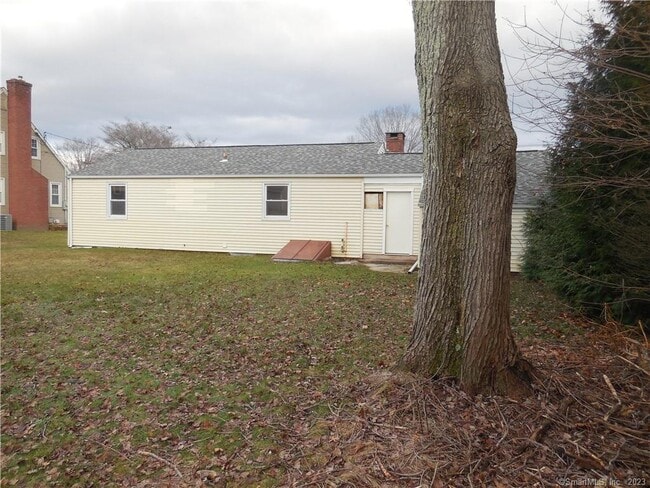 Building Photo - 215 Fowler Ave