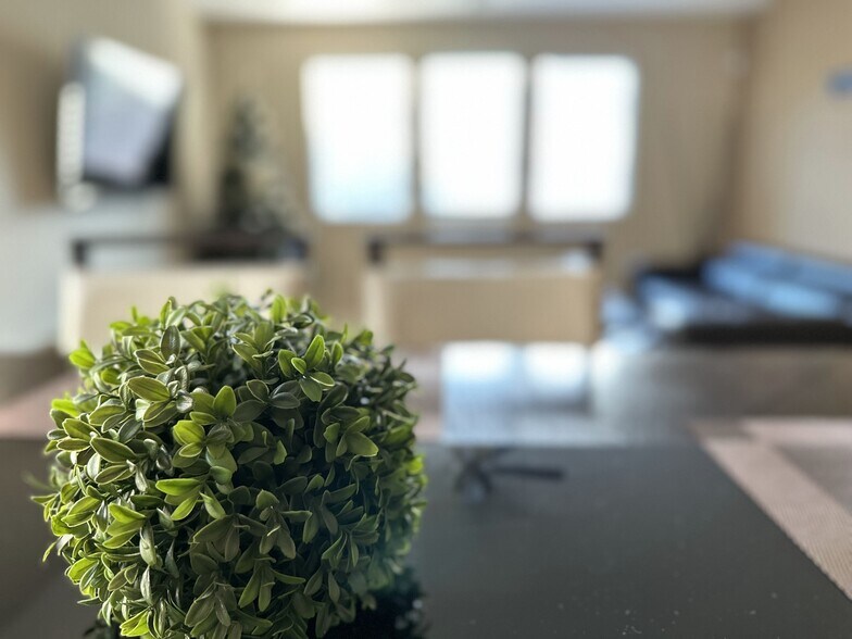 Building Photo - 7605 Finishing Touch Court