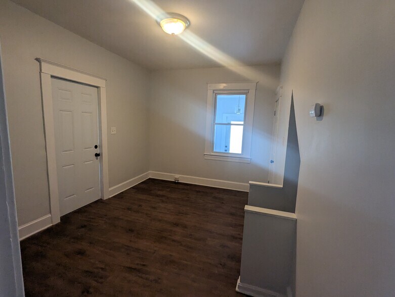 Building Photo - 5504 Carville Ave