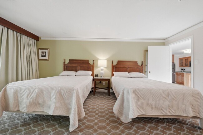 Building Photo - Resort Style Living - KINGSMILL (Graves Ordinary)