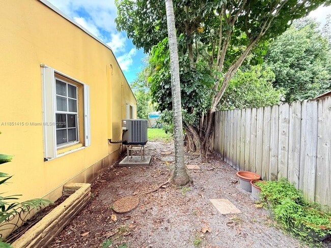 Building Photo - 1767 NW 93rd St