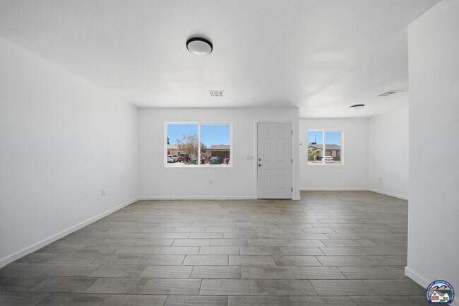 Building Photo - 1077 Wozencraft St