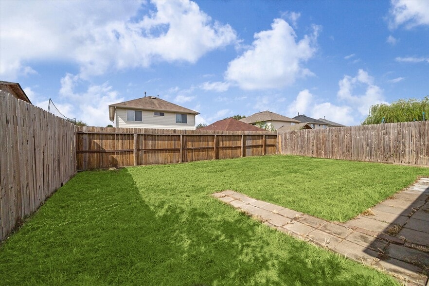 Building Photo - 1435 Glasholm Dr