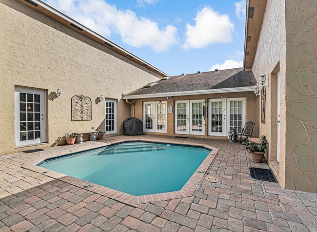 Building Photo - 6255 Timberlakes Way