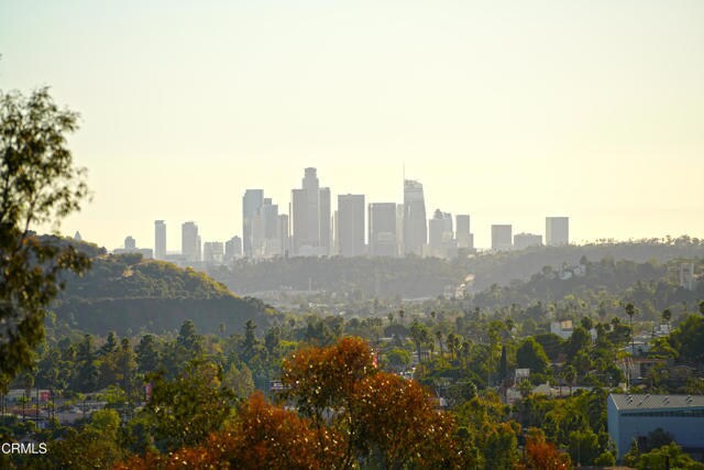 Building Photo - 6565 Pickwick St