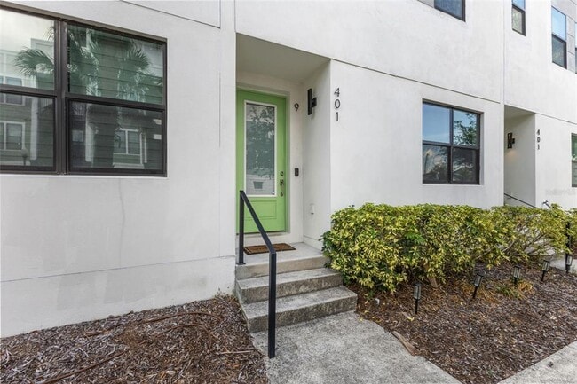Building Photo - 401 N Oregon Ave