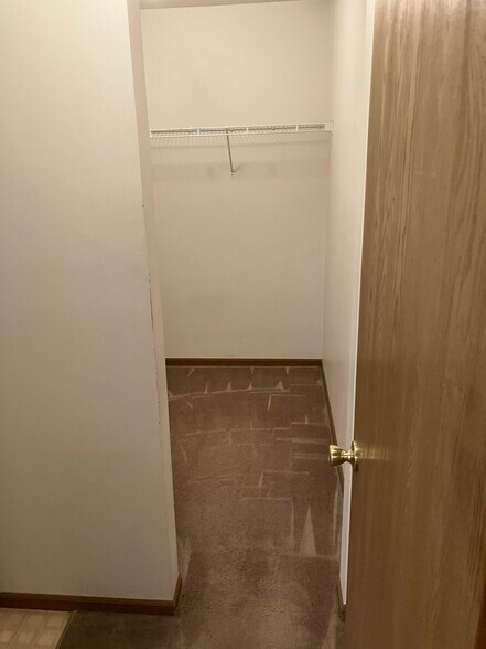 Building Photo - 3180 Cobblestone Ln