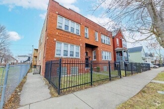 Building Photo - 6211 S Loomis Blvd