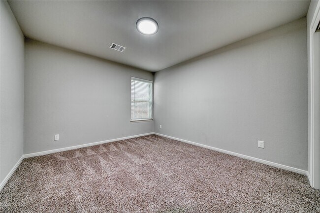 Building Photo - 7919 Cypress Country Dr