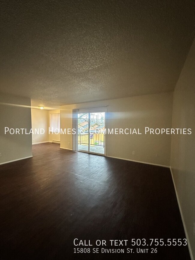 Building Photo - 2-Bedroom Apartment, Upstairs, Near Transp...