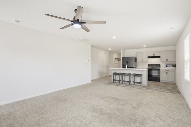 Building Photo - 414 Hope Ln