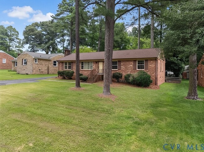 Building Photo - 9715 Alfaree Rd