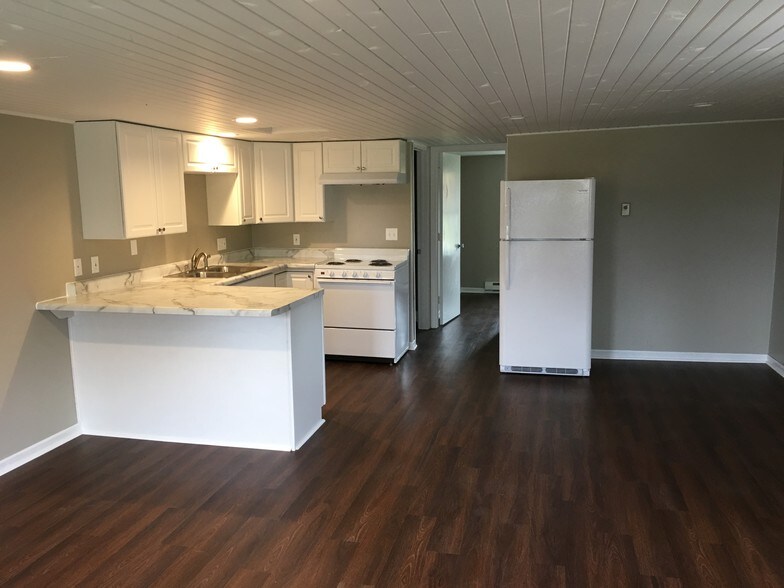 Building Photo - 223 N West St