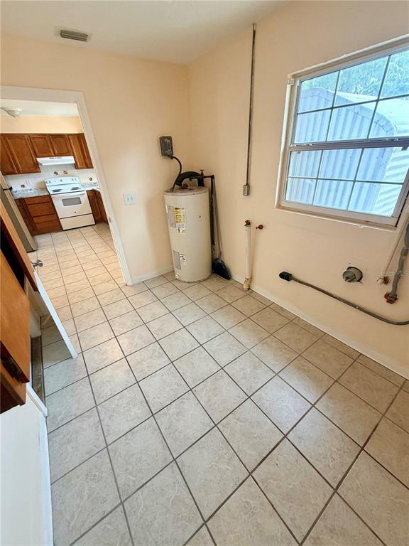 Building Photo - 506 Holt Cir