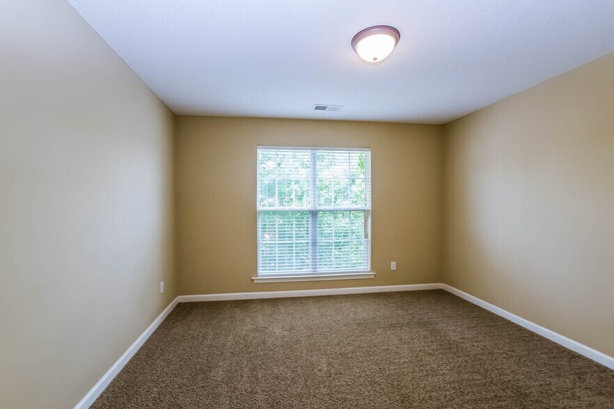 Building Photo - 4623 Tulip Bend Dr