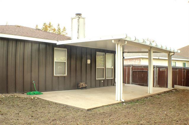 Building Photo - 7904 Fox Chase Dr