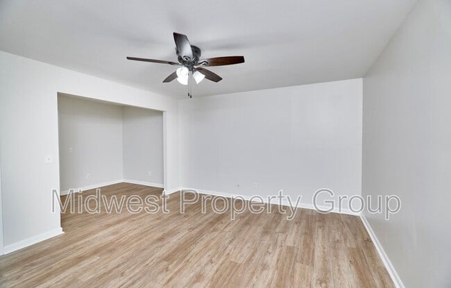 Building Photo - 6681 Chesapeake Dr