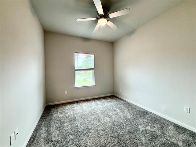 Building Photo - 2301 N Hickory St