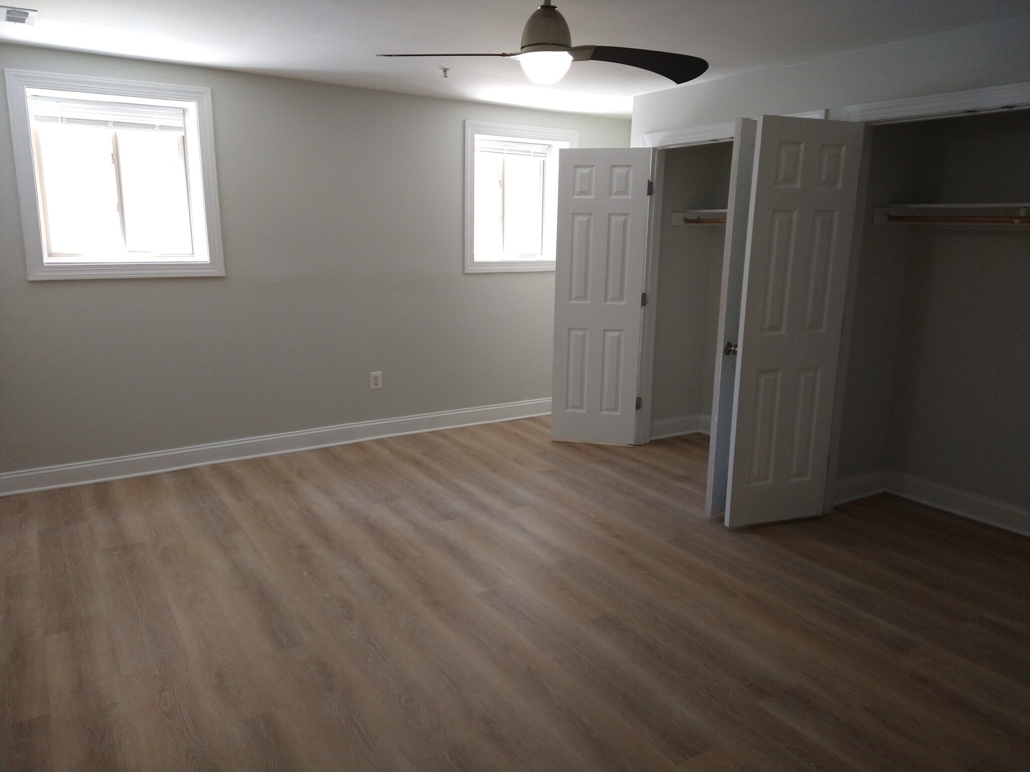 Main Bedroom - 1300 Taylor St NW